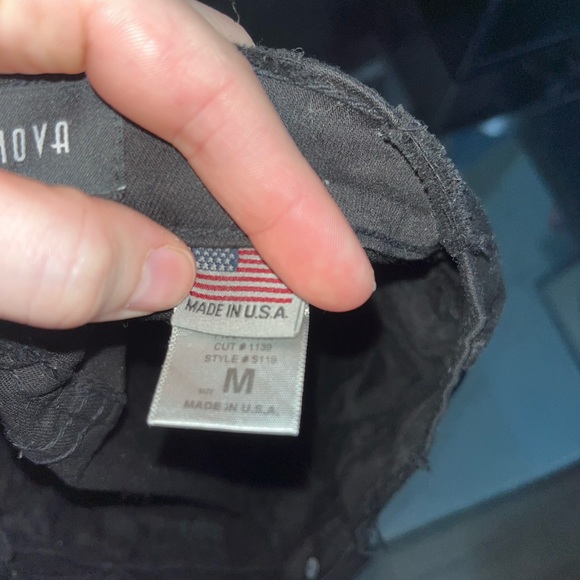 Fashion nova black shorts - Picture 2 of 3